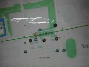 張江高科駅周辺図（出入り口）