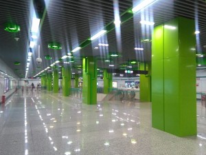 桂林公園駅コンコース